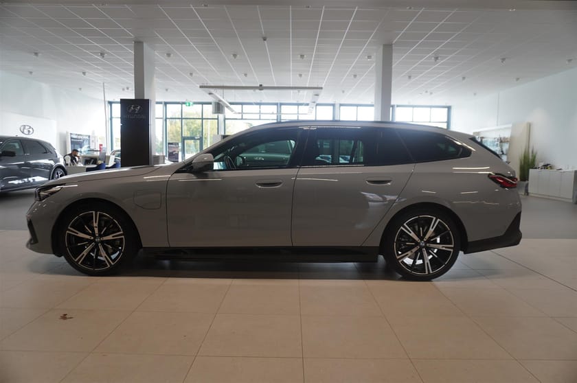 Bild 2 av BMW 530e xDrive Touring