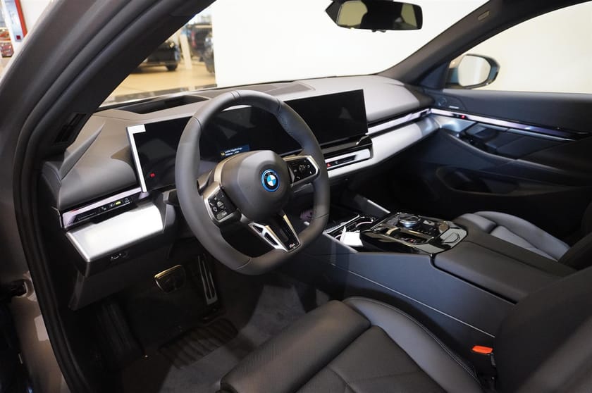Bild 2 av BMW i5 xDrive40 Touring