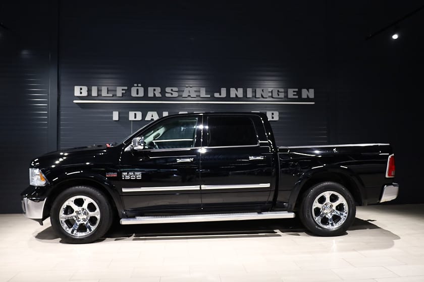 Bild 3 av RAM 1500 Dubbelhytt 5'7" box