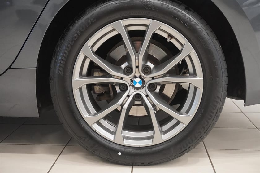 Bild 5 av BMW 320d xDrive Sedan