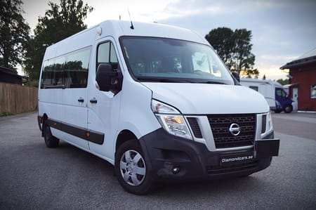 Nissan NV400 Minibuss