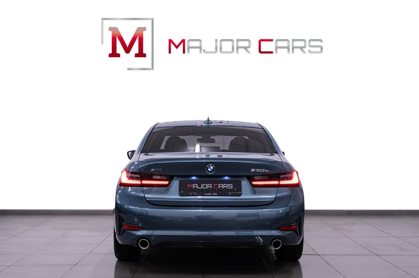 Bild 5 av BMW 330e xDrive Sedan