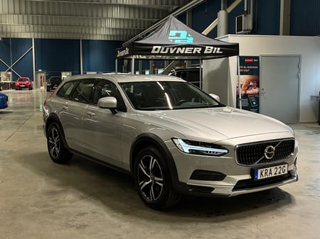 Volvo V90 Cross Country