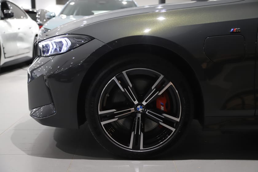 Bild 4 av BMW 330e xDrive Touring