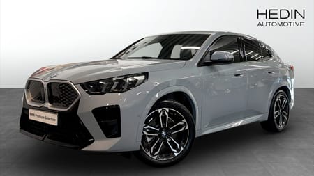 BMW iX2 xDrive30