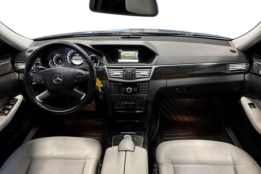 Bild 5 av Mercedes-Benz E 220 T CDI BE