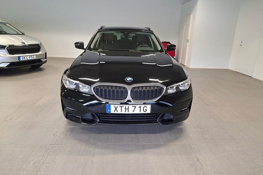 Bild 2 av BMW 330e Touring