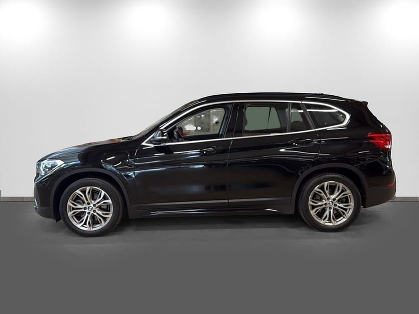 Bild 4 av BMW X1 xDrive25e