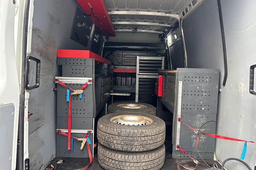 Bild 4 av Iveco Daily 35-140 Van