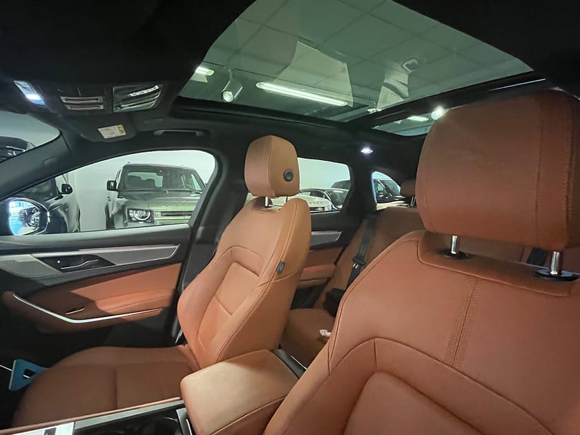 Bild 5 av Jaguar F-Pace P400e PHEV