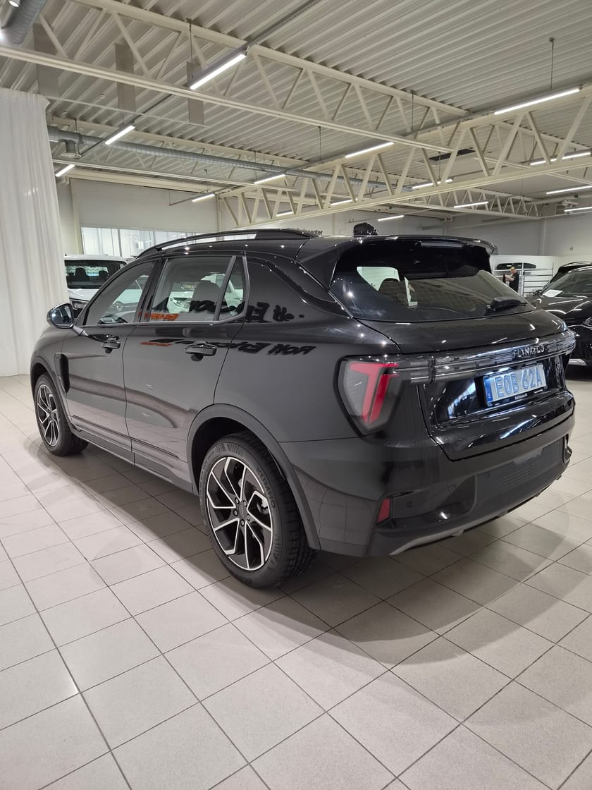 Bild 4 av Lynk & Co 01 PHEV