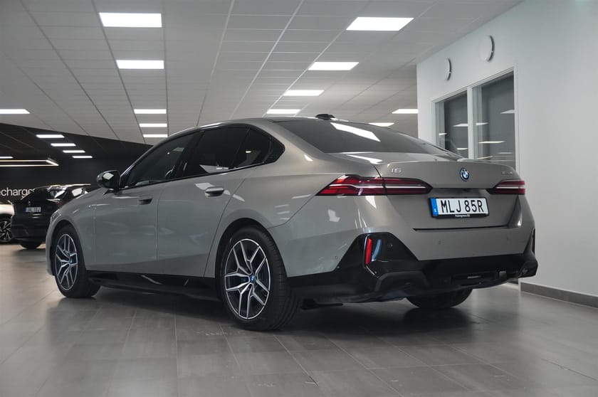 Bild 2 av BMW i5 eDrive40 Sedan