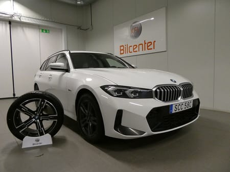 BMW 330e xDrive Touring