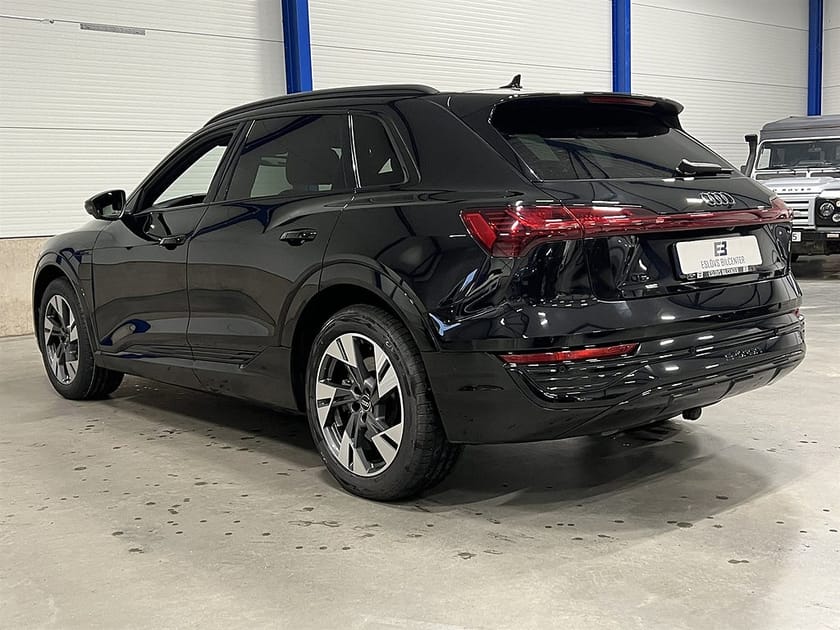 Bild 4 av Audi Q8 55 e-tron quattro