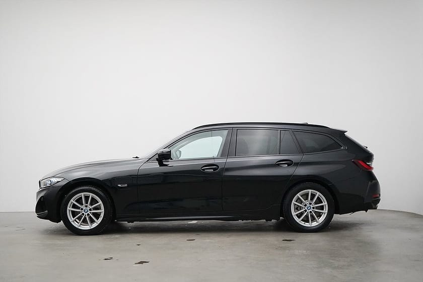 Bild 4 av BMW 330e xDrive Touring