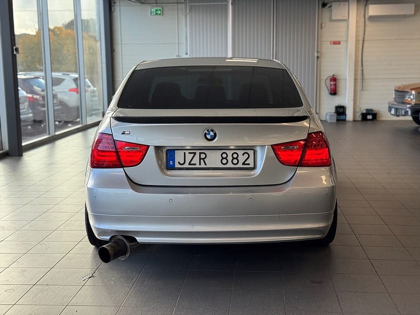 Bild 4 av BMW 320i Sedan