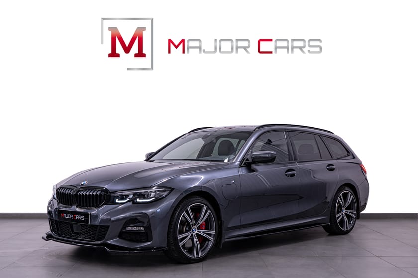Bild 1 av BMW 330e xDrive Touring