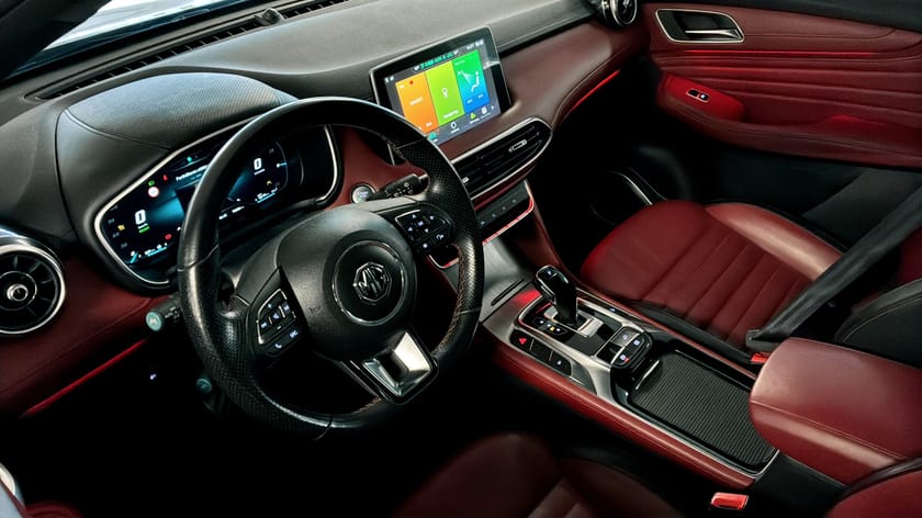 Bild 3 av MG EHS PHEV