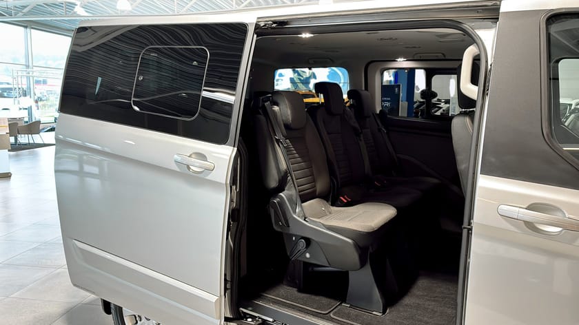 Bild 5 av Ford Tourneo Custom Plug-in Hybrid