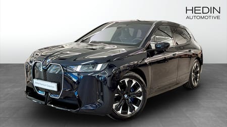 BMW iX xDrive60