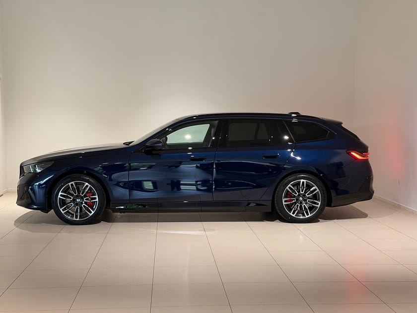 Bild 2 av BMW i5 xDrive40 Touring