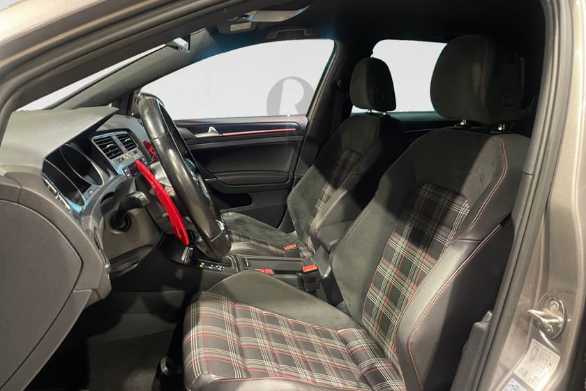 Bild 3 av Volkswagen Golf  GTI Performance