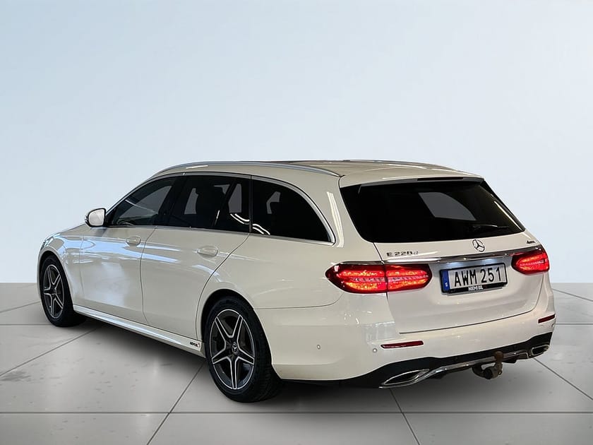Bild 5 av Mercedes-Benz E 220 T d 4MATIC