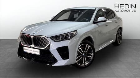 BMW iX2 xDrive30