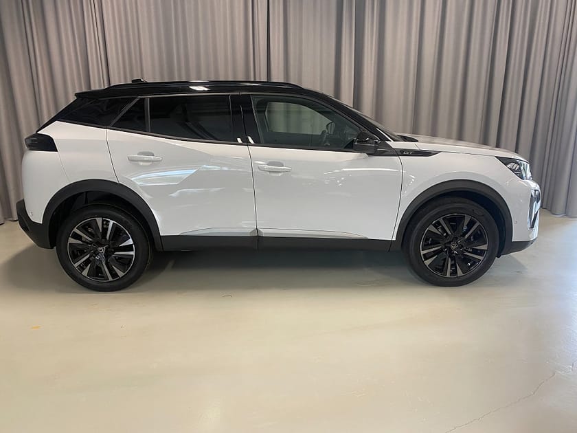 Bild 2 av Peugeot 2008 Hybrid 145