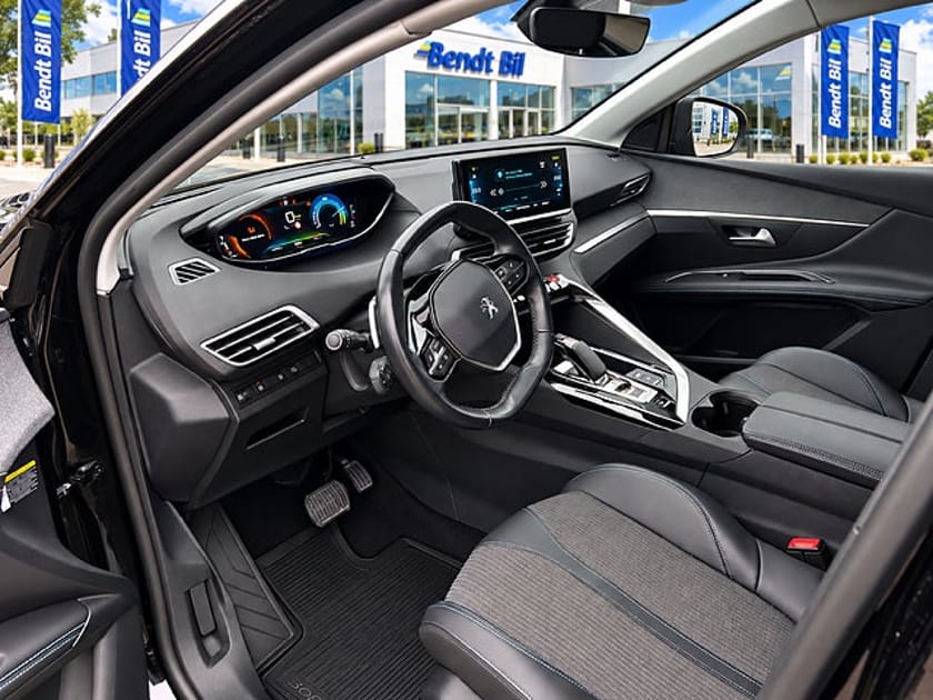 Bild 3 av Peugeot 3008 HYBRID4 300