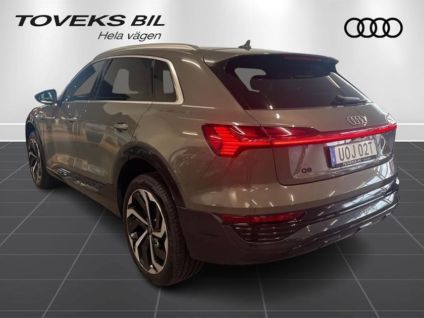 Bild 4 av Audi Q8 55 e-tron quattro
