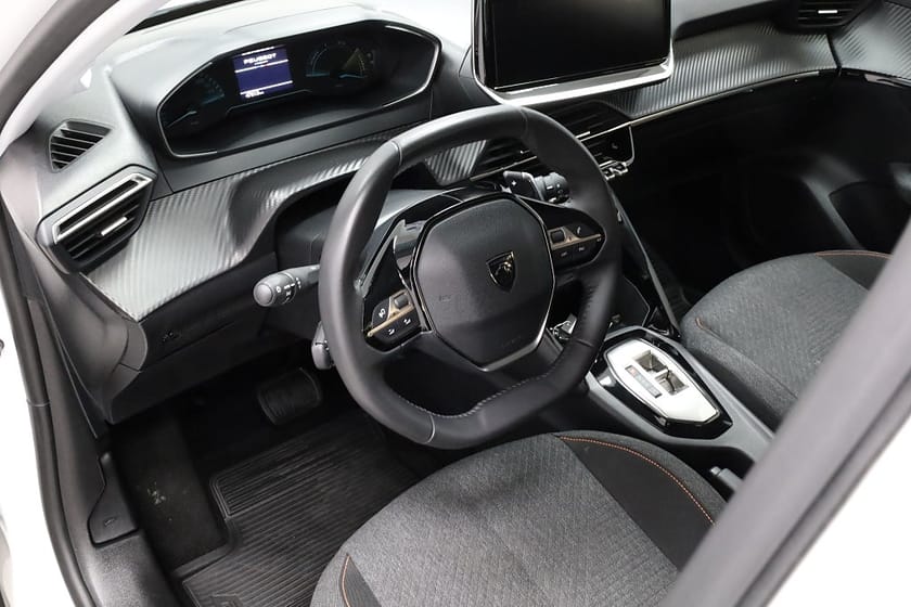 Bild 5 av Peugeot 208 HYBRID 100