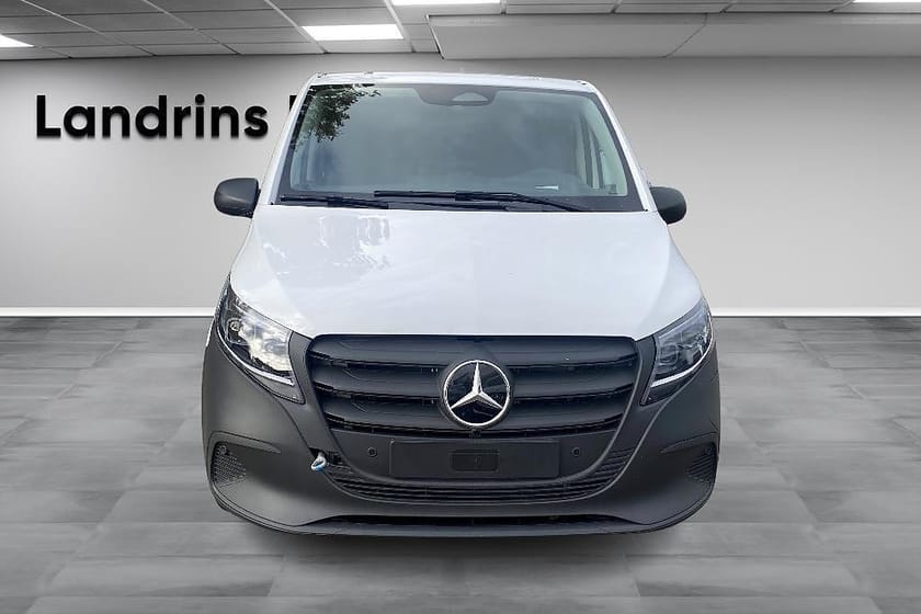 Bild 2 av Mercedes-Benz eVito Tourer 129 3.5t