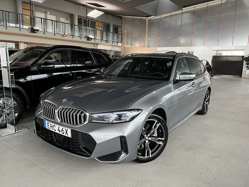 Bild 1 av BMW 330e Touring