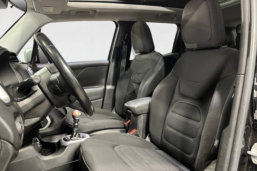 Bild 3 av Jeep Renegade