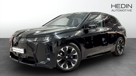 BMW iX xDrive60