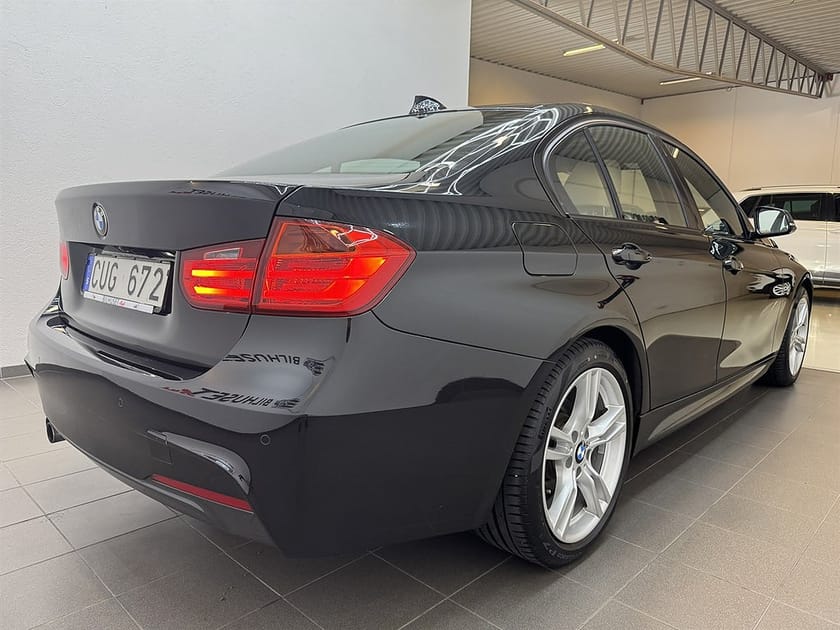 Bild 2 av BMW 328i xDrive Sedan