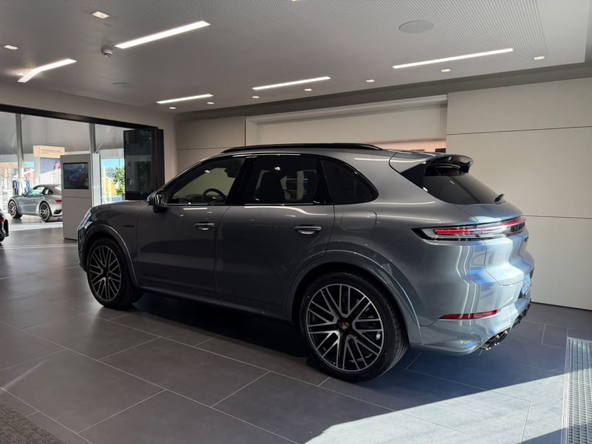 Bild 2 av Porsche Cayenne E-Hybrid