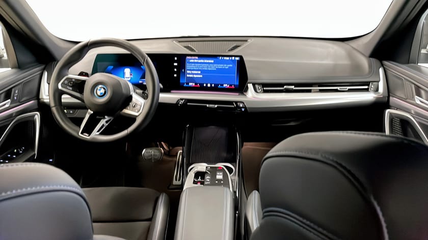 Bild 4 av BMW X1 xDrive30e