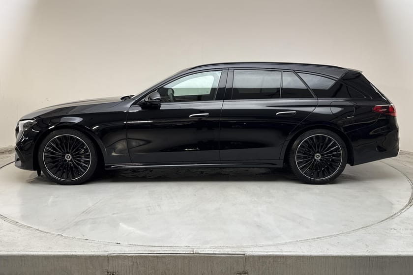 Bild 2 av Mercedes-Benz E 300 de 4MATIC T