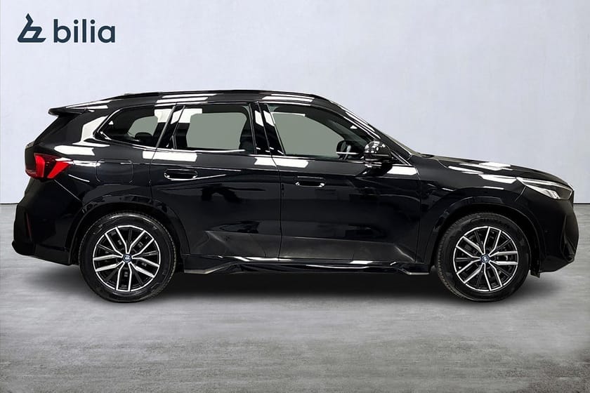 Bild 2 av BMW iX1 xDrive30