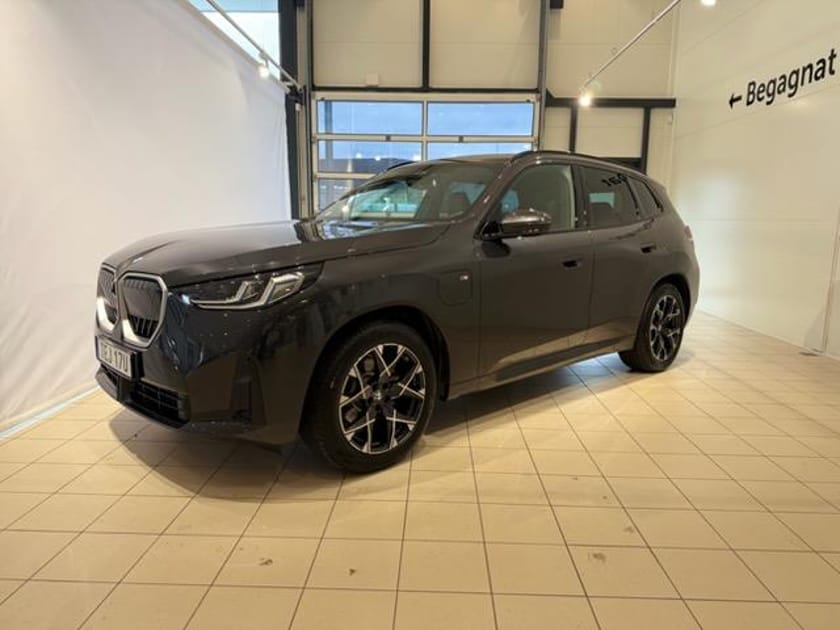 Bild 1 av BMW X3 30e xDrive