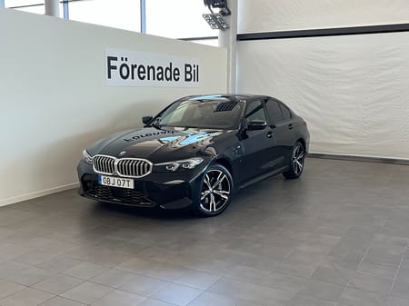 BMW 330e Sedan