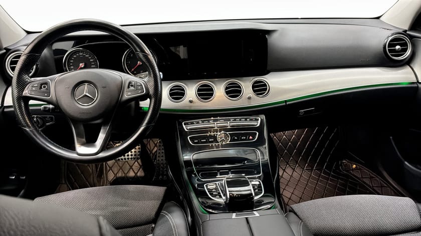 Bild 4 av Mercedes-Benz E 220 T d
