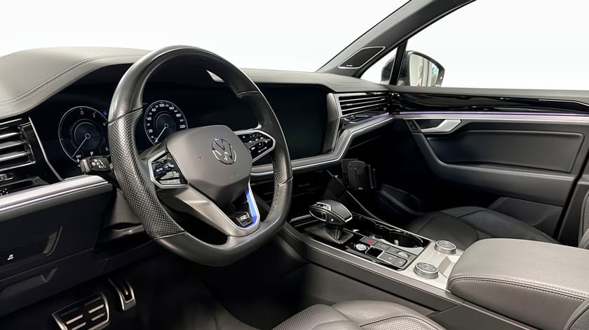 Bild 1 av Volkswagen Touareg R eHybrid
