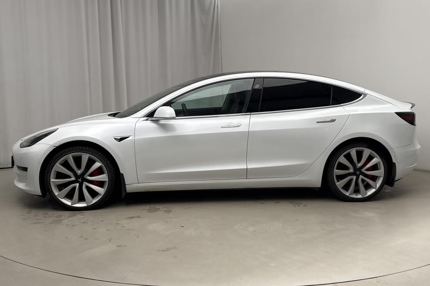 Bild 2 av Tesla Model 3 Performance