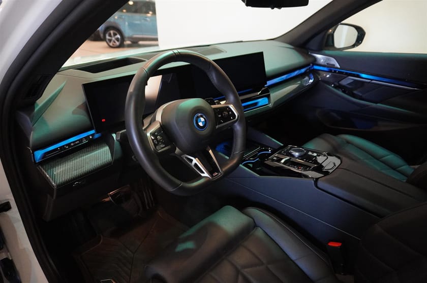 Bild 2 av BMW 550e xDrive Touring