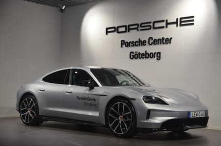 Porsche Taycan 4