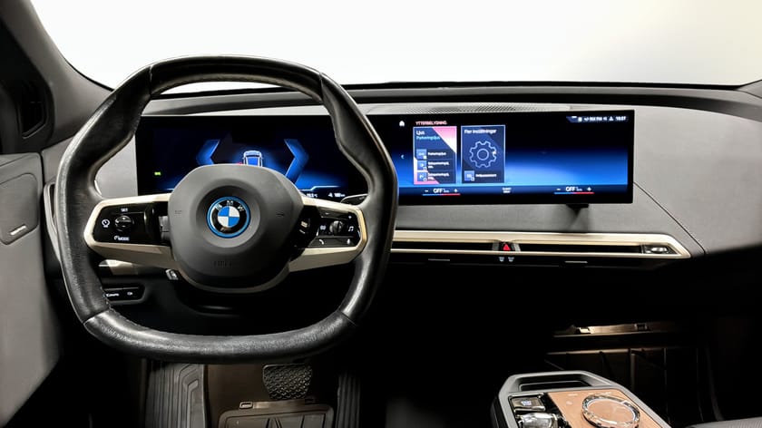 Bild 4 av BMW iX xDrive40
