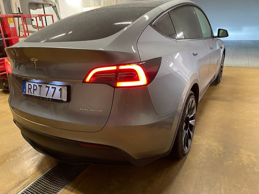 Bild 3 av Tesla Model Y Long Range AWD